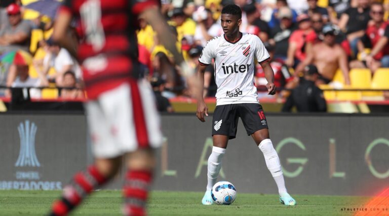 Abner Athletico 2022