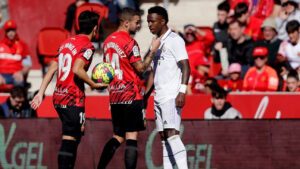 Vini Jr no Real Madrid em jogo contra o Marllorca