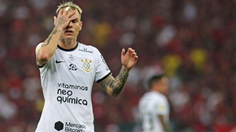 Jogador do Corinthians decepciodado com resultado