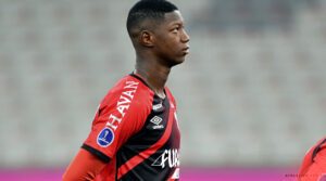 Matheus Babi no Athletico