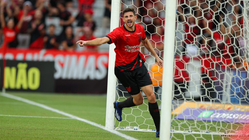 Di Yorio pelo Athletico Paranaense em 2024