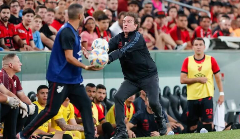 Cuca como técnico do Athletico