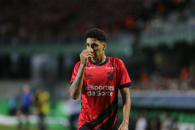 Felipinho no Athletico