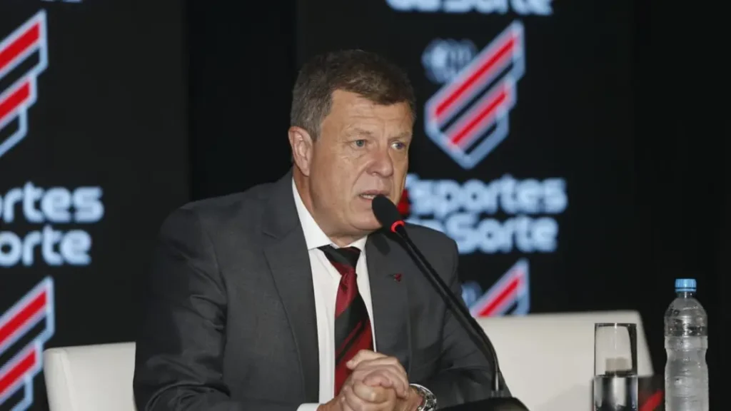 “Priorizaremos o Brasileiro”, afirma diretor do Athletico após sorteio da Sul-Americana