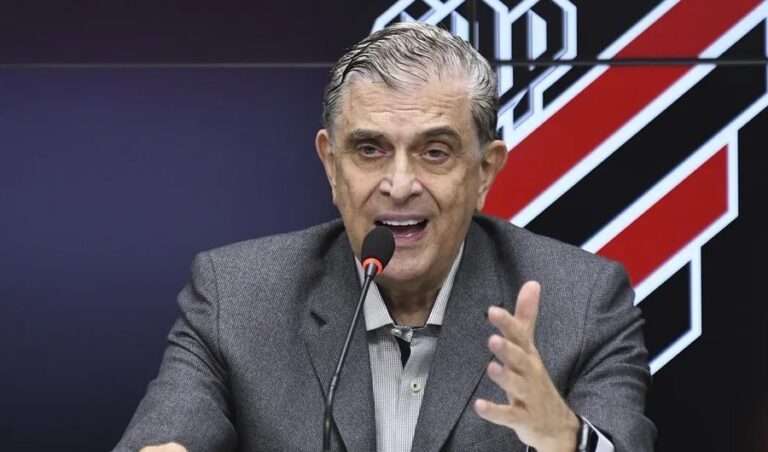 Petraglia como presidente do Athletico Paranaense