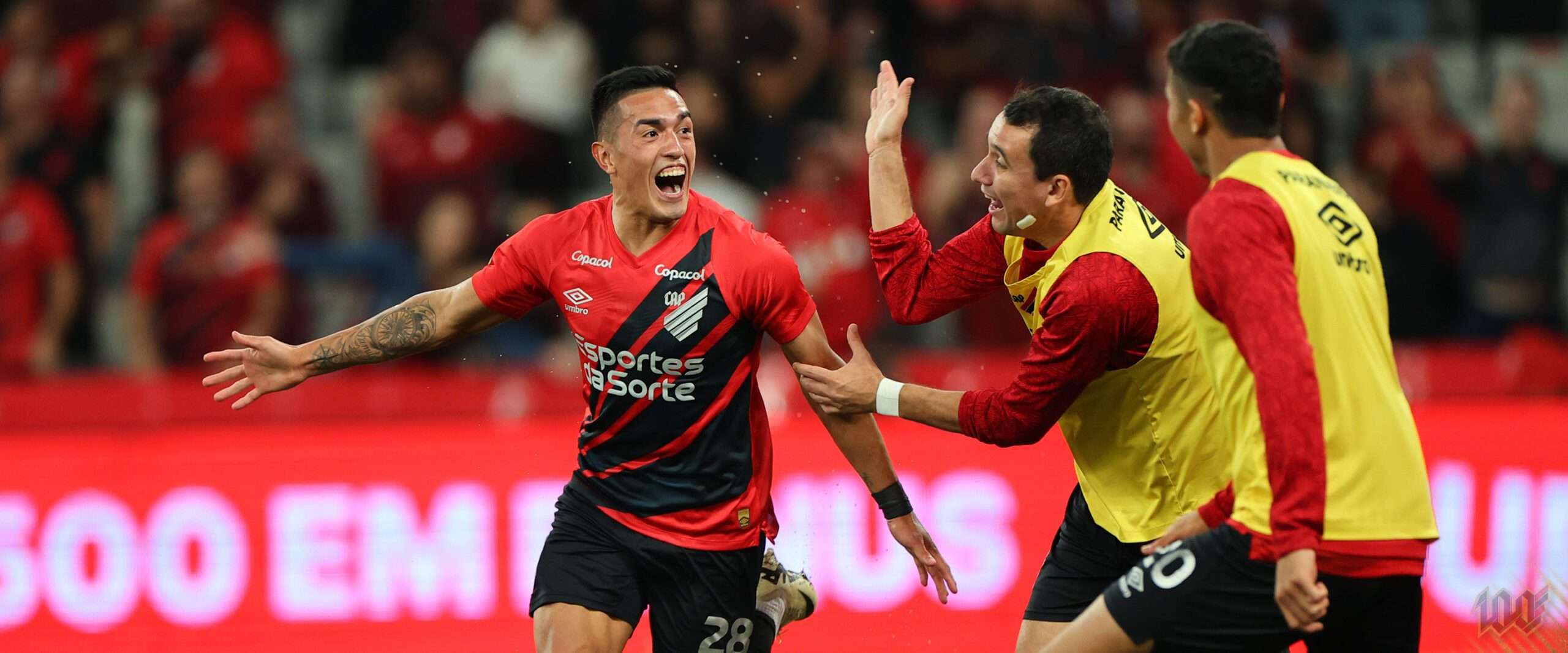 Cuello for Athletico in match against the Criciúma after closing goal fasting