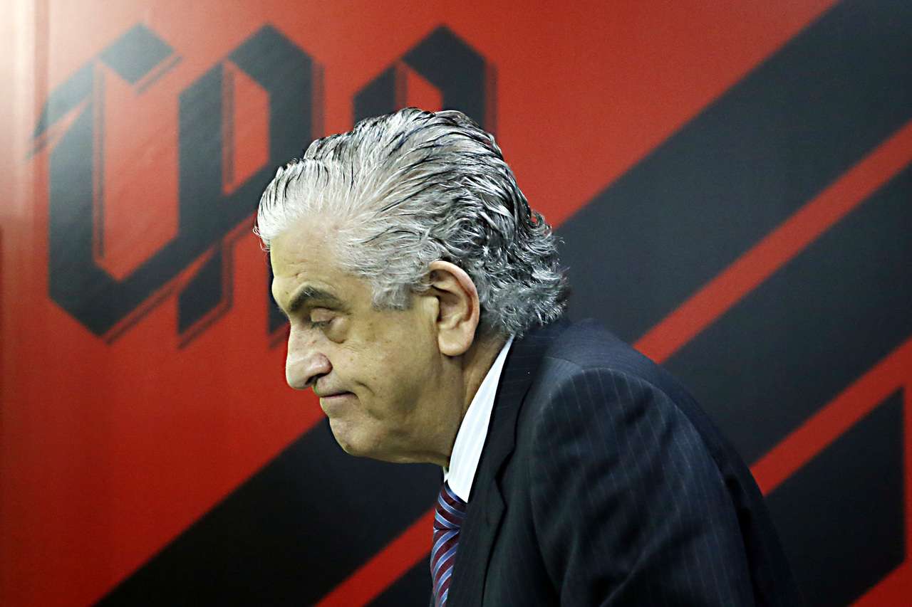 Mario Celso Petraglia e Tiago Magalhães no lançamento do evento Summit Internacional de Performance na Arena da Baixada em Curitiba. Mario Celso Petraglia e Tiago Magalhães, diretor de marketing e relacionamento do Summit - O Summit Internacional de Performance tem o objetivo de trazer conteúdos para a qualificação de profissionais do esporte.