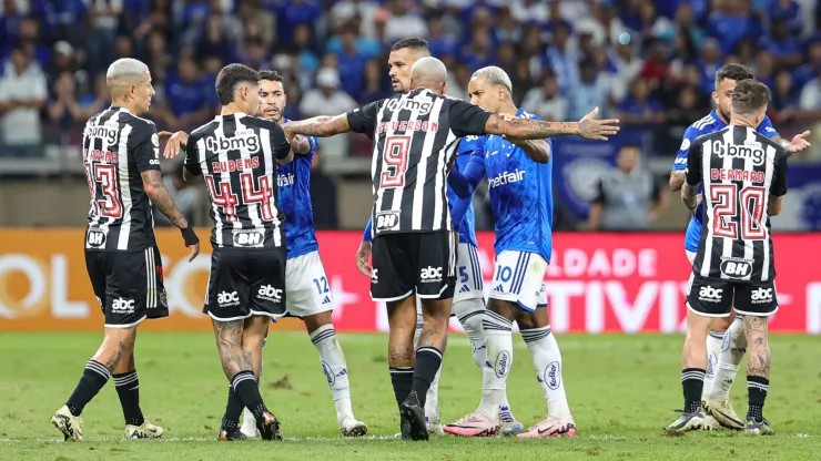 Atlético-MG contra Cruzeiro em 2024