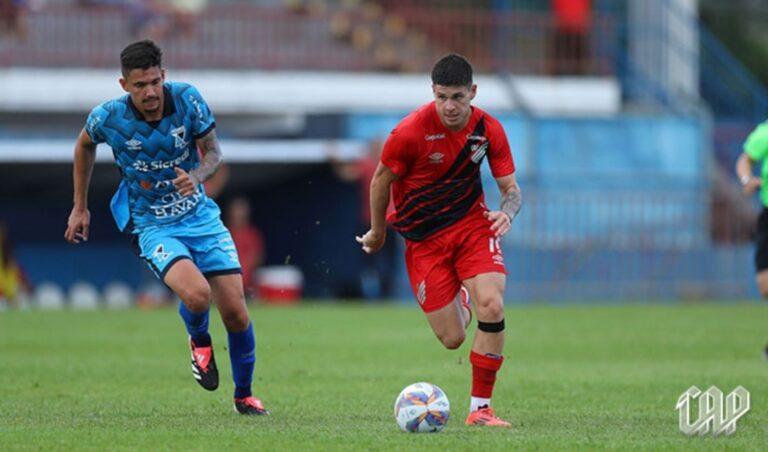 Zapelli pelo Athletico Paranaense durante o Campeonato Paranaense 2025