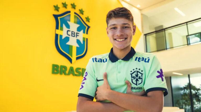 Gustavo Gomes na Seleção Brasileira Sub-17 em 2025