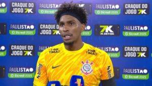 Hugo Souza em entrevista no Corinthians