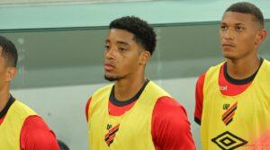 Riquelme no Athletico Paranaense em 2025