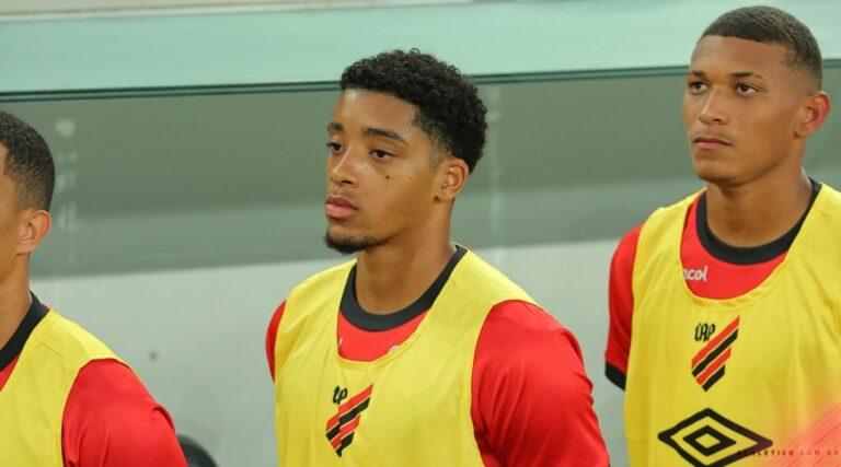 Riquelme no Athletico Paranaense em 2025