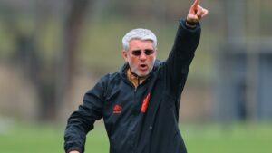 A busca por reforços: Odair Hellmann detalha a estratégia do Athletico-PR no mercado