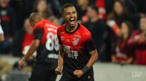 Athletico escala reforços do time principal para confronto no Paranaense